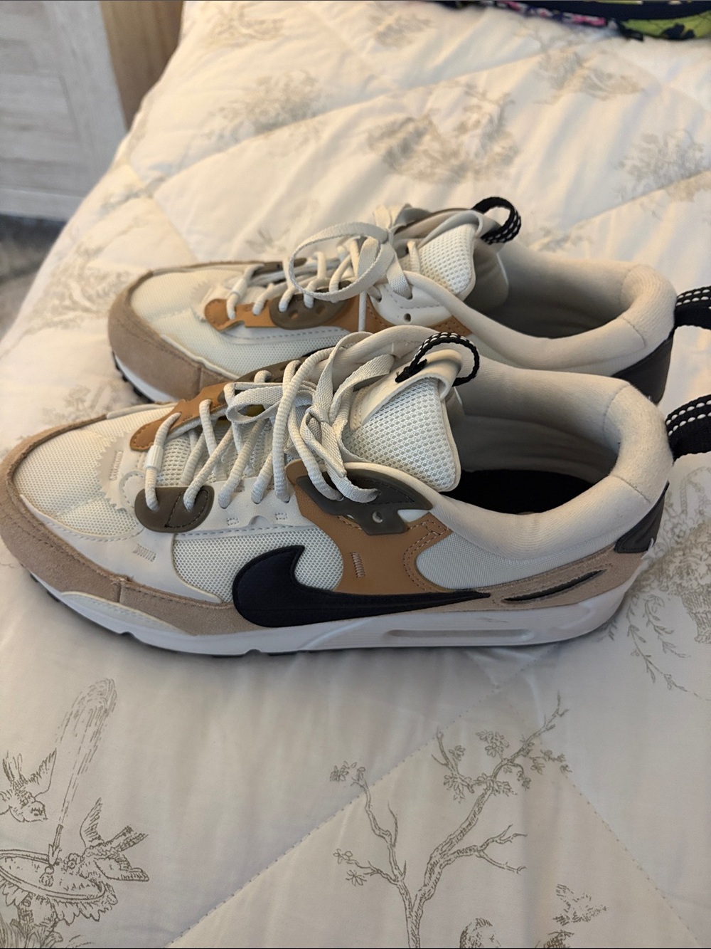 Nike Kids Sneakers in White, Tan & Black